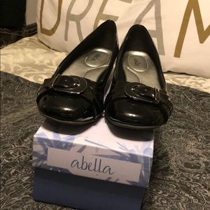 Abella shiny black flats